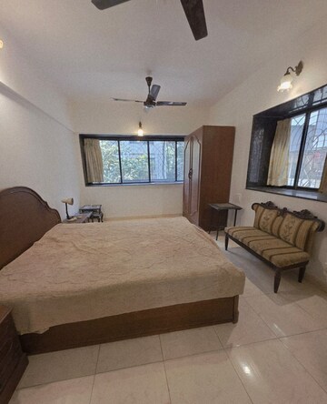 Living Room in 2 BHK Apartment at Khar West – for Rent