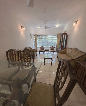 Living Room in 2 BHK Apartment at Khar West – for Rent