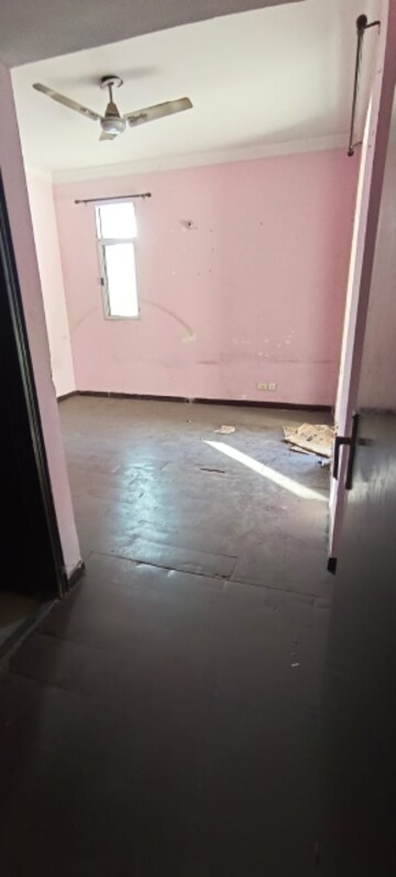 Room in 2 BHK Apartment at Assotech The Nest, Sain Vihar – for Sale