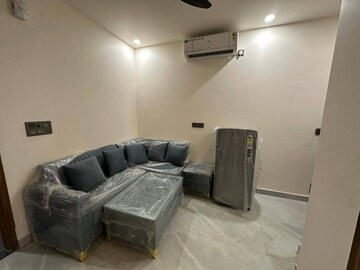 Living Room in 1 BHK Builder Floor at Sector 52 – for Rent