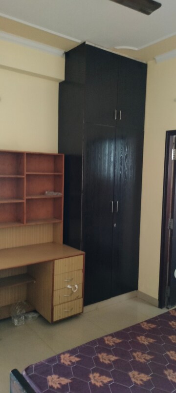 Furnished Amenities in 2 BHK Apartment at Tonk Road – for Rent