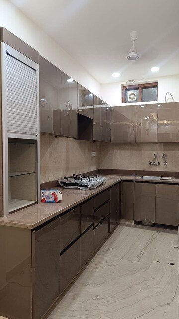 Kitchen in 2 BHK Builder Floor at Paschim Vihar – for Rent