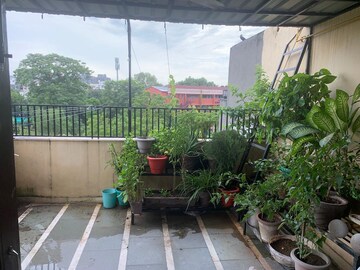 Balcony in 1 BHK Builder Floor at Lajpat Nagar – for Rent