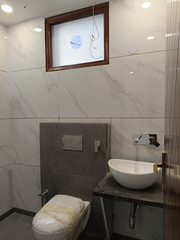 Bathroom in 2 BHK Builder Floor at Paschim Vihar – for Rent