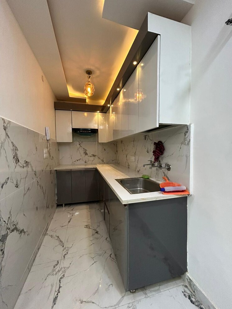 Kitchen, uttam nagar west 3 Bedroom 750 Sq.Ft. Builder Floor In Uttam Nagar West Delhi 8204536