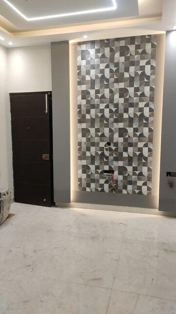Bathroom in 3 BHK Builder Floor at Paschim Vihar – for Rent