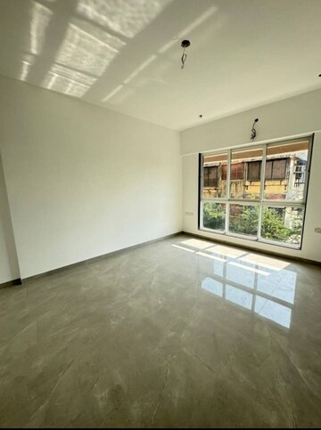 Room in 3 BHK Apartment at Godrej Prime, Chembur – for Rent