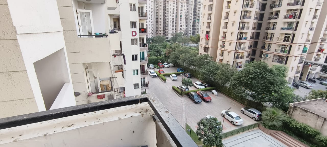2.5 BHK + Study Room Apartment For Sale in Panchsheel Hynish