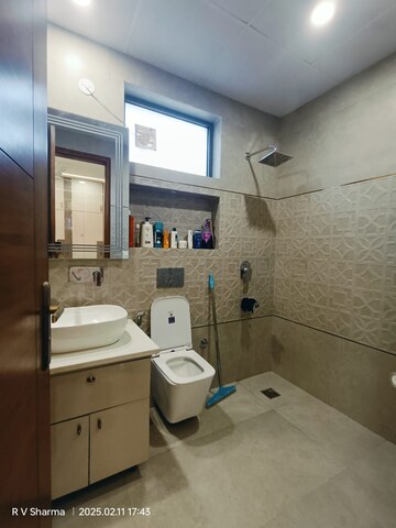 Bathroom in 3 BHK Builder Floor at Sector 23 – for Sale
