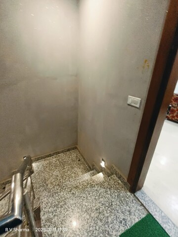 Room in 3 BHK Builder Floor at Sector 23 – for Sale