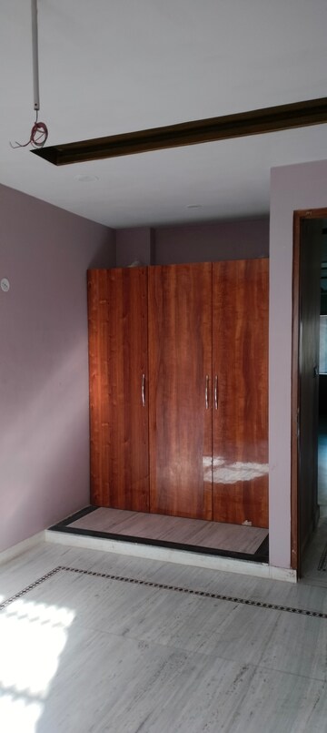Room in 3 BHK Apartment at Tonk Road – for Rent