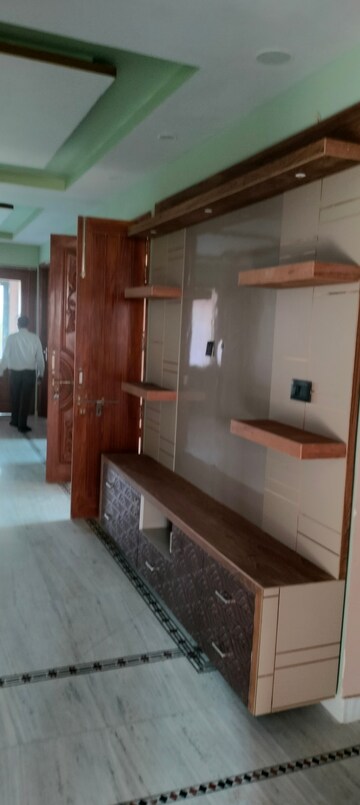 Living Room in 3 BHK Apartment at Tonk Road – for Rent