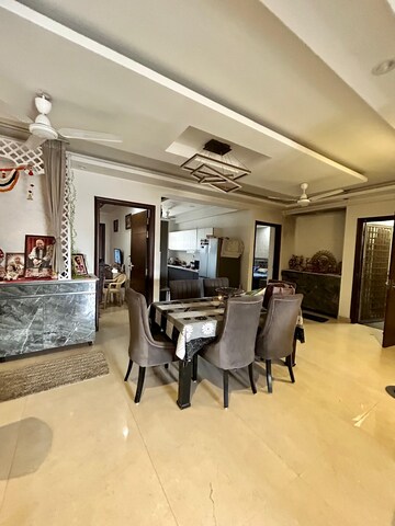 Parking in 3 BHK Builder Floor at Sector 22 – for Sale