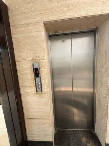 Building Lobby in 3 BHK Apartment at Greater Kailash Part 3 – for Rent
