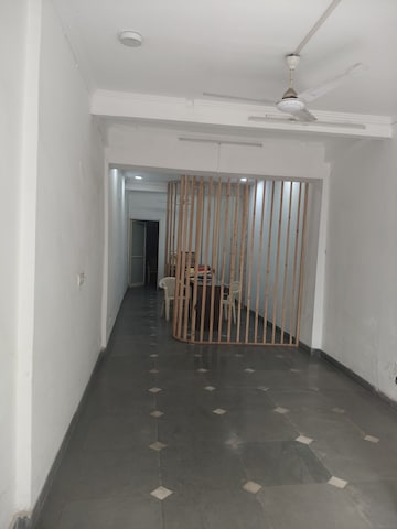 Commercial Shop 700 Sq.Ft. For Rent in Bhogal Delhi  8204660