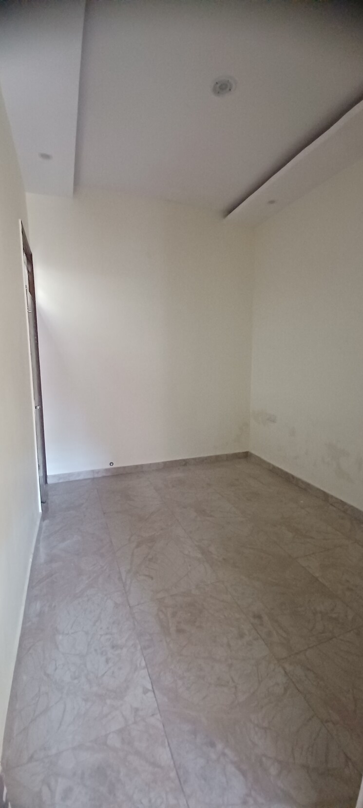 Room, patiala road 2 Bedroom 67 Sq.Yd. Independent House In Patiala Road Zirakpur 8204673