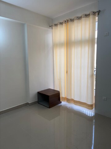 Furnished Amenities in 3 BHK Apartment at Ansal Sushant Jeevan Enclave, Sushant Golf City – for Rent