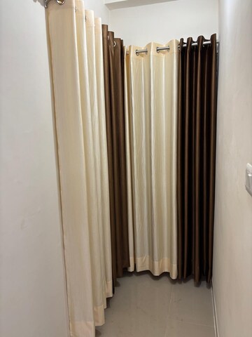 Building Lobby in 3 BHK Apartment at Ansal Sushant Jeevan Enclave, Sushant Golf City – for Rent