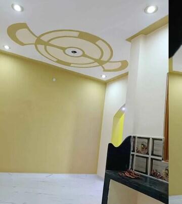 Bedroom in 2 BHK Villa at Jankipuram – for Rent