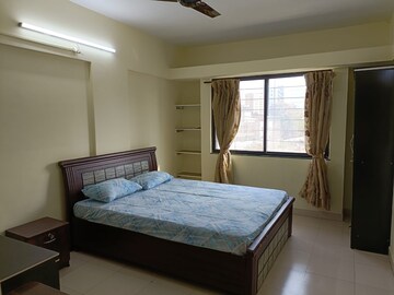 Bedroom in 2 BHK Apartment at A.V.Bhat Oakwoods Apartment, Viman Nagar – for Rent