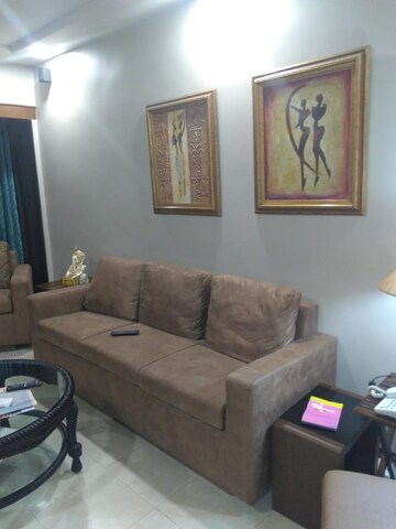 Bedroom in 2 BHK Apartment at Andheri West – for Rent