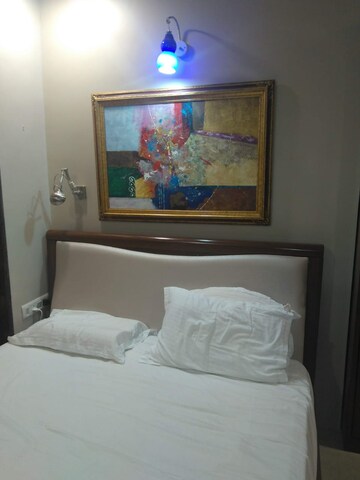 Bedroom in 3 BHK Apartment at Grenville CHS, Andheri West – for Rent