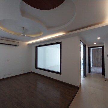 Room in 4 BHK Builder Floor at Saket – for Rent