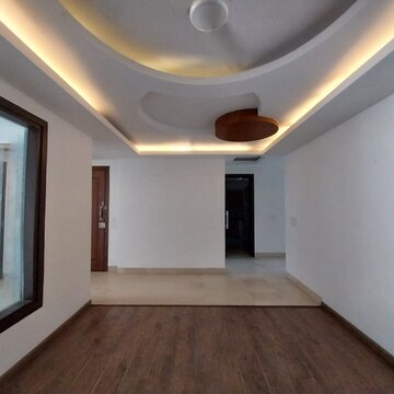 Room in 4 BHK Builder Floor at Saket – for Rent