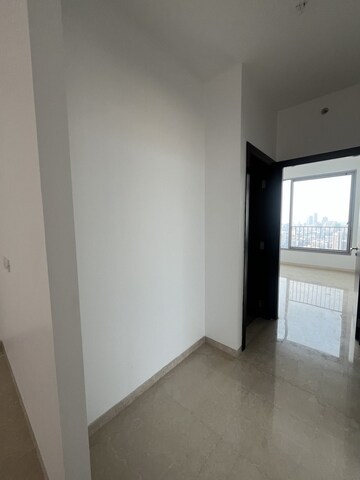 Room in 4 BHK Apartment at Oberoi Sky City, Borivali East – for Sale