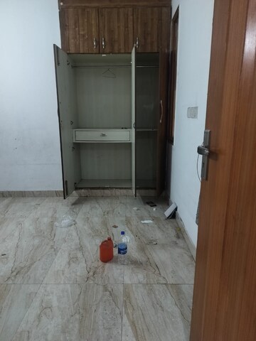 Room in 2 BHK Apartment at Chattarpur – for Rent