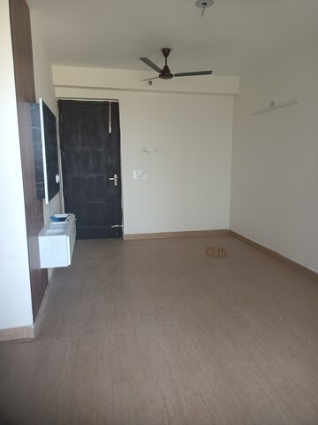 Room in 2 BHK Apartment at The 3C Lotus Panache, Sector 110 – for Rent