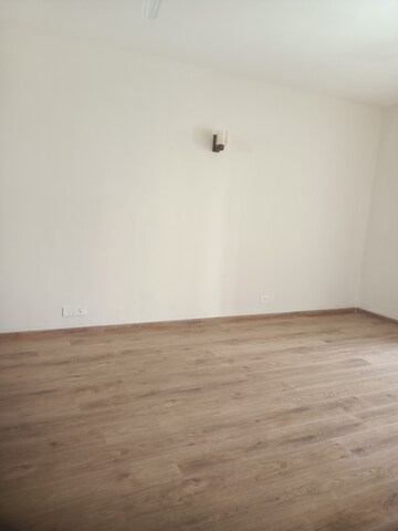 Room in 4 BHK Apartment at The 3C Lotus Panache, Sector 110 – for Rent