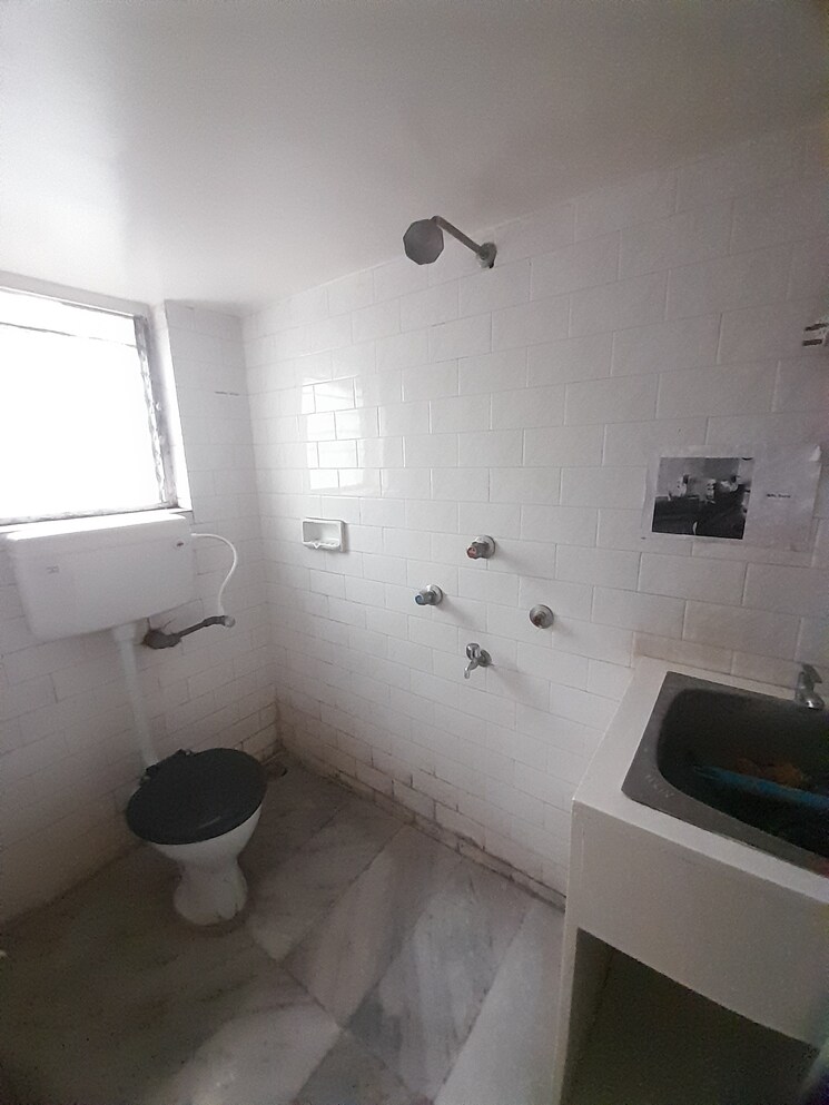 Bathroom, acumen-smrutigandh 3.5 Bedroom 1950 Sq.Ft. Apartment In Shukrawar Peth Pune 8204905