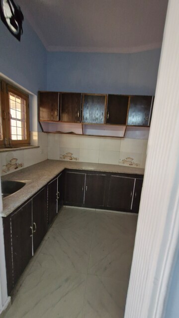 2 BHK Builder Floor For Rent in Gms Road