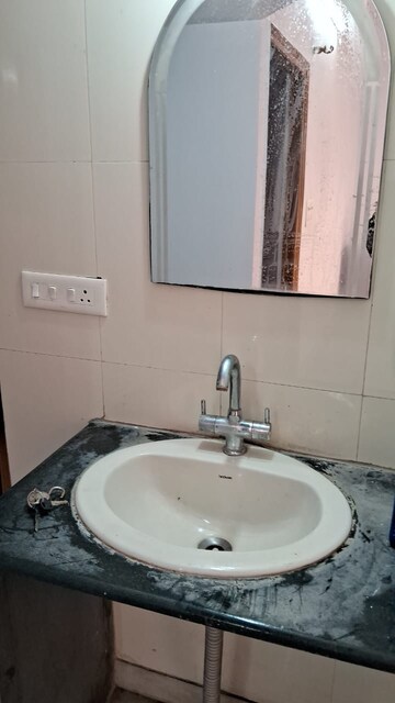 Bathroom in 2 BHK Builder Floor at Gms Road – for Rent