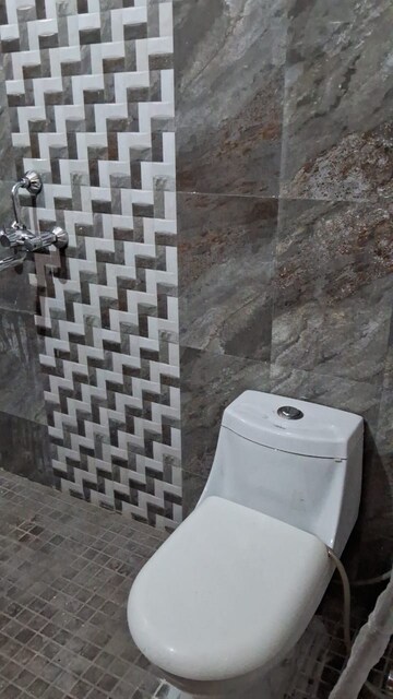 Bathroom in 2 BHK Builder Floor at Gms Road – for Rent