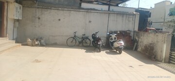 Parking in  Warehouse at Gorwa – for Rent