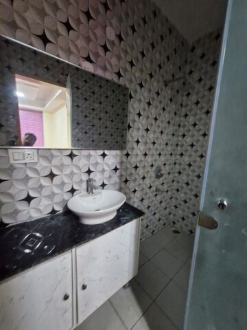 Kitchen in 2 BHK Builder Floor at Gms Road – for Rent