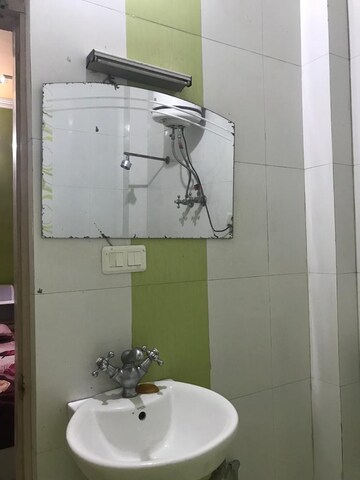 Bathroom in 2 BHK Independent House at Gomti Nagar – for Rent