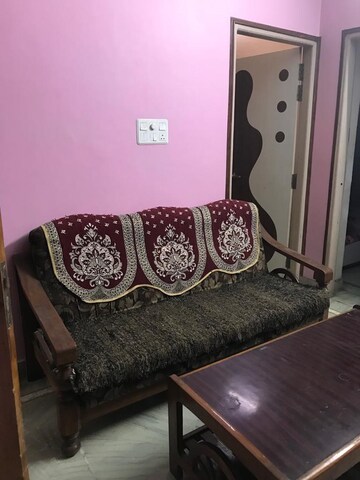 Living Room in 2 BHK Independent House at Gomti Nagar – for Rent