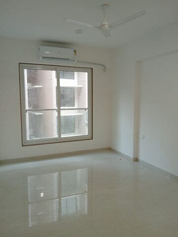 Room in 3 BHK Apartment at Acharat Baug, Santacruz West – for Sale