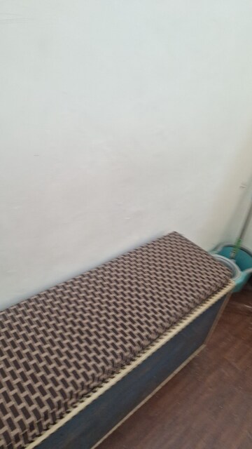 Bedroom in 2 BHK Builder Floor at Nirman Vihar – for Rent