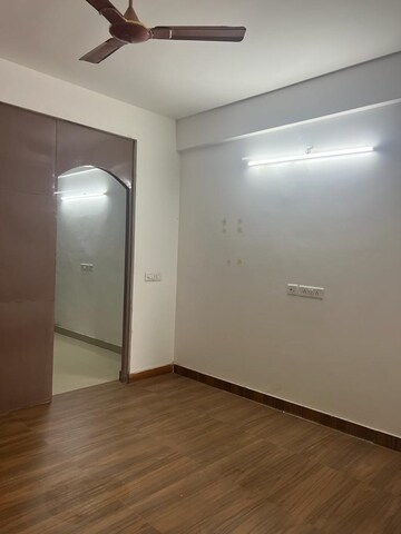 Room in 1 RK Builder Floor at Sahastradhara Road – for Sale