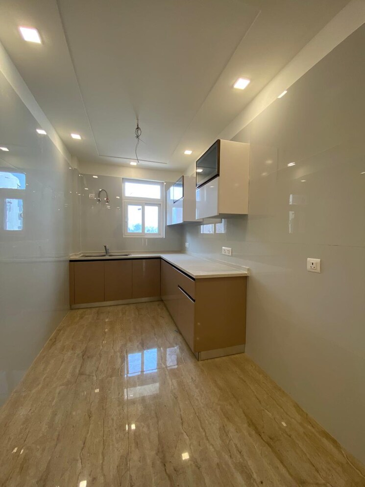 Kitchen, parklands 3 Bedroom 250 Sq.Yd. Builder Floor In Sector 85 Faridabad 8205241