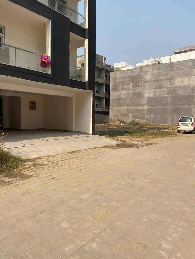 Exterior View, parklands 3 Bedroom 250 Sq.Yd. Builder Floor In Sector 85 Faridabad 8205241