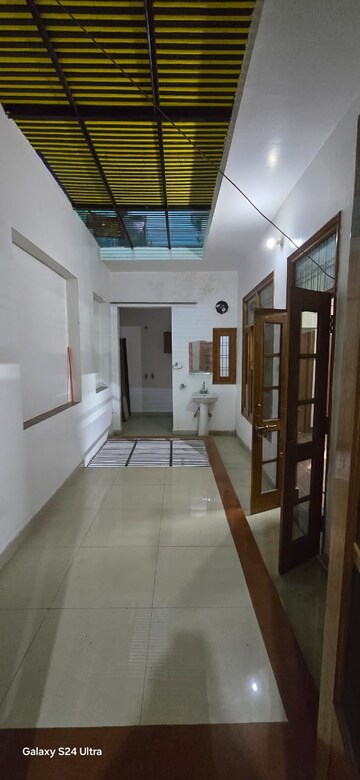 Building Lobby in 3 BHK Independent House at Gomti Nagar – for Rent
