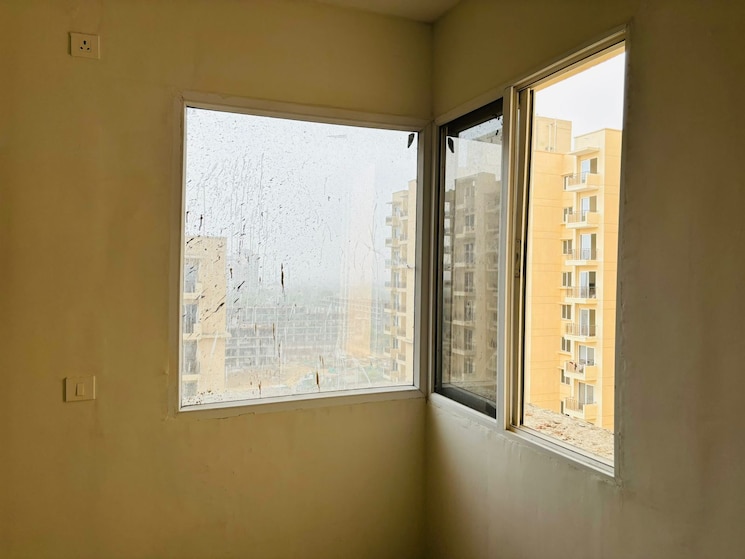 Room, signature-orchard-avenue-2 2 Bedroom 617 Sq.Ft. Apartment In Sector 93 Gurgaon 8205197