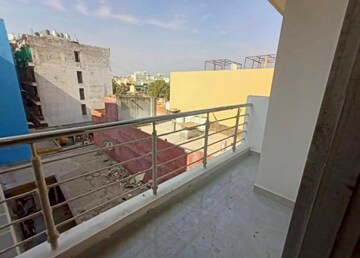 2 BHK Builder Floor For Rent in Saket