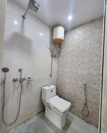 Bathroom in 2 BHK Builder Floor at Saket – for Rent