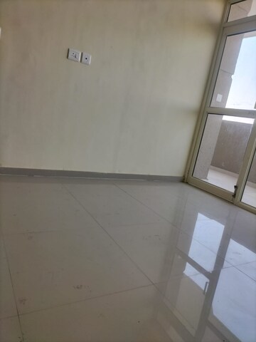 2 BHK Apartment For Rent in Pyramid Heights, Sector 85